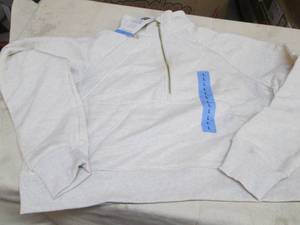 lot 288 image: L Fleece...