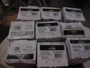 lot 307 image: Box of chasis parts...