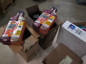 lot 316 image: 8 Bottles Barrs transmission repair...