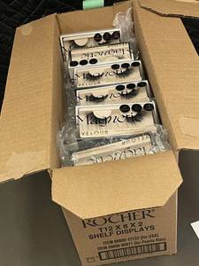 lot 11 image: box c - Velour Magnetic Lashes - Magnetic Effortless Lashes (Lot of 43)