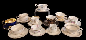 lot 37 image: K - Assorted Vintage Teacups & Saucers - Fine Bone China, Various Makers