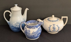 lot 70 image: LR - Vintage Spode and Wedgewood Bing Italian Teapots &  Bing and Grndahl Pitcher