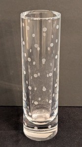 lot 72 image: LR - Kate Spade New York Larabee Dot Cylinder Bud Vase