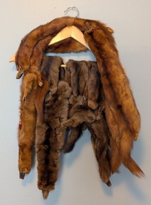 lot 179 image: B2 - Vintage Mink Stoles Pair