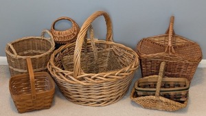 lot 202 image: B2 - Decorative Wicker Baskets - 8 Pcs
