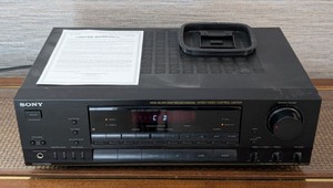 lot 205 image: LR - Sony STR-D51 Receiver - FM StereoAM Receiver, Audio Control Center
