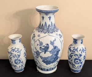 lot 258 image: Blue & White Porcelain Vases Set of 3
