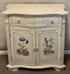 lot 18H image: Painted Floral Dresser