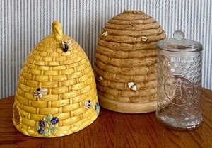 lot 46H image: Global Design Connections Kate Williams Bee Hive Decor 3-Piece Set, Largest 10.5 in tall