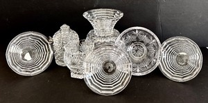 lot 185H image: SR - Crystal Glass Bowls Set With Beehive Honey Jar