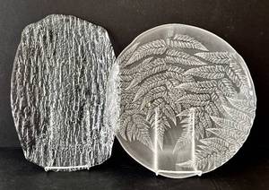 lot 295H image: SR - Glass Platters - Frosted Fern Leaf & Clear Fern