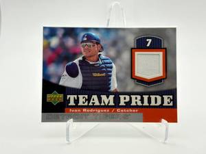 2006 Upper Deck - Team Pride Ivan Rodriguez Game Used Jersey Card