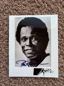 Rod Carew Autographed Picture, Great Looking Auto, Rare Rod Carew Player Portrait, Great Twins Collectible, Frame it and Put it in your Man Cave or Office