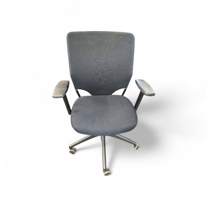 lot 11 image: Harter Anthro Task Chair Retails new for $349