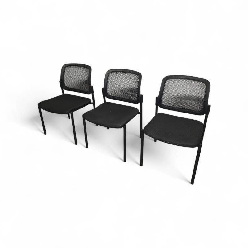 lot 88 image: Set of 3 Stacking Chairs