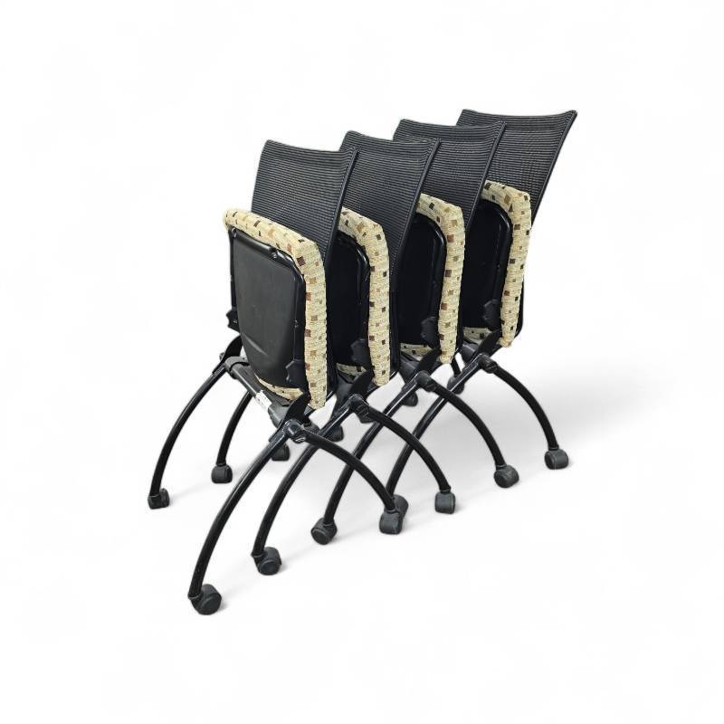 lot 132 image: Set of 4 Nesting Chairs