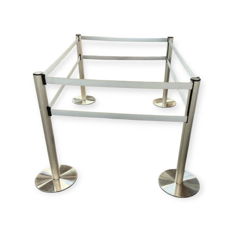 lot 170 image: Lot of 4 Stanchions