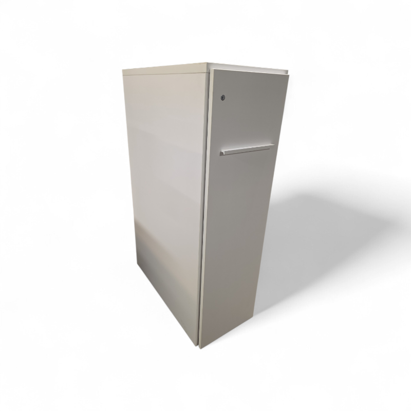 lot 28 image: Knoll Storage & Wardrobe with Adjustable Shelves & Key