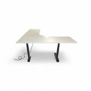 lot 184 image: L Shaped Power Table 84x72x24