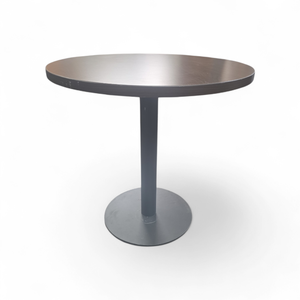 lot 220 image: 30 Round Table