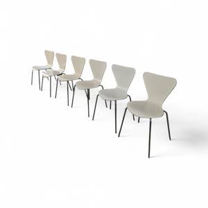 lot 225 image: 6 Fritz Hansen Series 7 Chair designed by Arne Jacobsen.