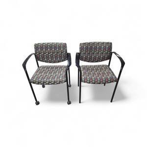 lot 257 image: 2 Steelcase Player Stackable Chairs one on wheels