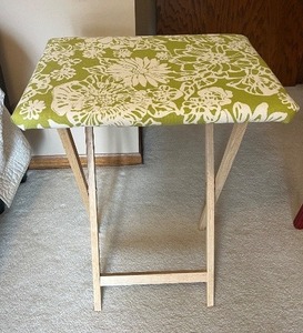 lot 3 image: Floral Green Upholstered Folding TV Dinner Table - Tall Wood Legs