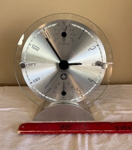 lot 13 image: Round Glass Table Clock - Silver Dial, Metal Base, 9 Diameter