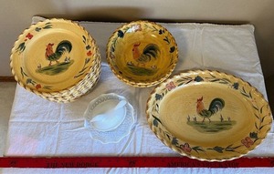 lot 22 image: HOME Rooster Pattern Yellow Plates - Set with Glass Serving Dish
