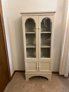 lot 61 image: Cream Curio Cabinet with Glass Doors - 2-Door Display, Shelves