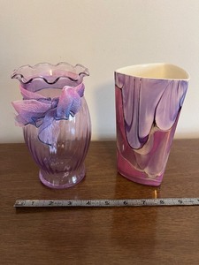 lot 74 image: Purple Swirl Glass Vases
