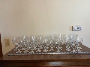 lot 98 image: Crystal Goblets - Bubble Base Footed Stemware Set
