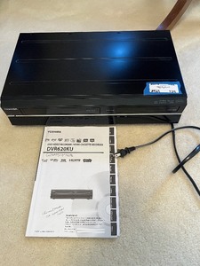 lot 125 image: Toshiba DVR620KU DVDVCR - 120V 60Hz 30W