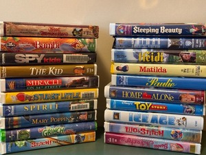 lot 141 image: Disney & Family VHS Tapes Collection