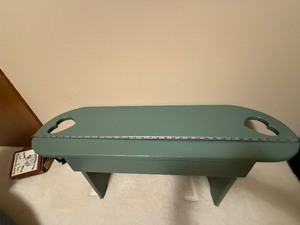 lot 157 image: Green Wood Heart Bench