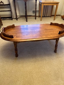 lot 185 image: Oval Coffee Table with Curved Edge Rails