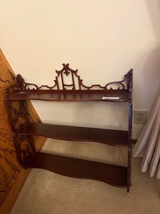 lot 187 image: Three-Tier Carved Wood tagre Shelf with Ornate Back Panel