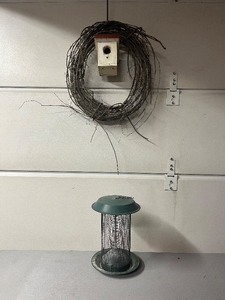 lot 221 image: Birdhouse on Wreath with Nest & Green Mesh Bird Feeder (Lot of 2)