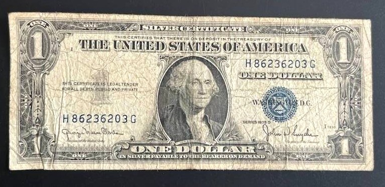 lot 34 image: 1935D $1 Silver Certificate Narrow Design (Very Good)