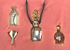 lot 5 image: Vintage Limited Edition Miniature Perfume Bottle Set - Gucci No. 3, Adrian Designs, and Jean Desprez Bal a Versailles