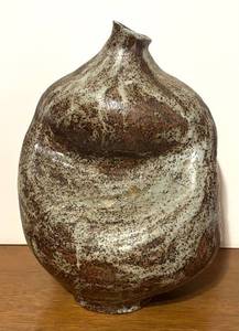 lot 183R image: BR1 - Abstract Pottery Vase