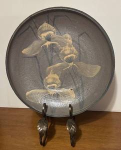 lot 189R image: BR1 - Limited Edition Bresnahan Iris Pottery Platter with Iron Stand