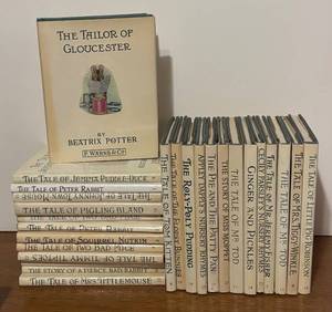 lot 190R image: BR1 - Beatrix Potter Vintage Books Set - The Tailor of Gloucester & Other Tales