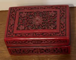lot 352R image: BR1 - Vintage Chinese Cinnabar Lacquer Box