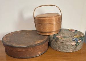 lot 476R image: BR1 - Vintage Hatbox & Woven Baskets Set