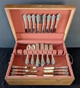 lot 2 image: MB - Wallace Grand Baroque Sterling Silver Flatware Set - Service for 8