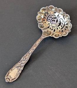 lot 381 image: MB - Antique 1880 Tiffany & Co Chrysanthemum Sterling Silver Sugar Sifter