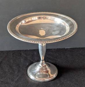 lot 462 image: MB - Vintage Weighted Sterling Silver Compote Dish with Beaded Rim