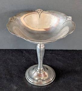 lot 516 image: MB - Vintage Sterling-Weighted Compote Dish