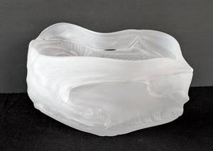 lot 536 image: HW - Signed Art Glass Bowl